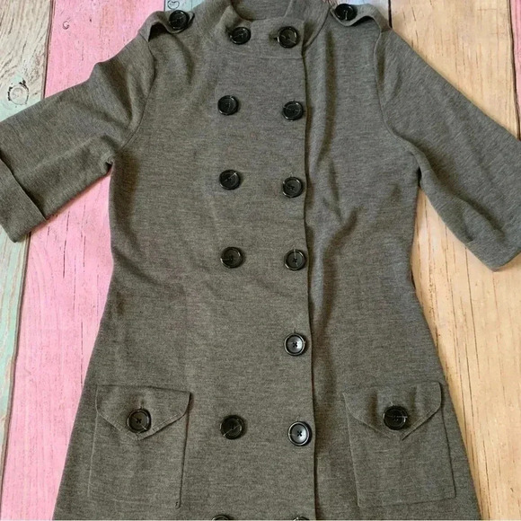 Gray extra fine merino wool short sleeve coat - Picture 2 of 7